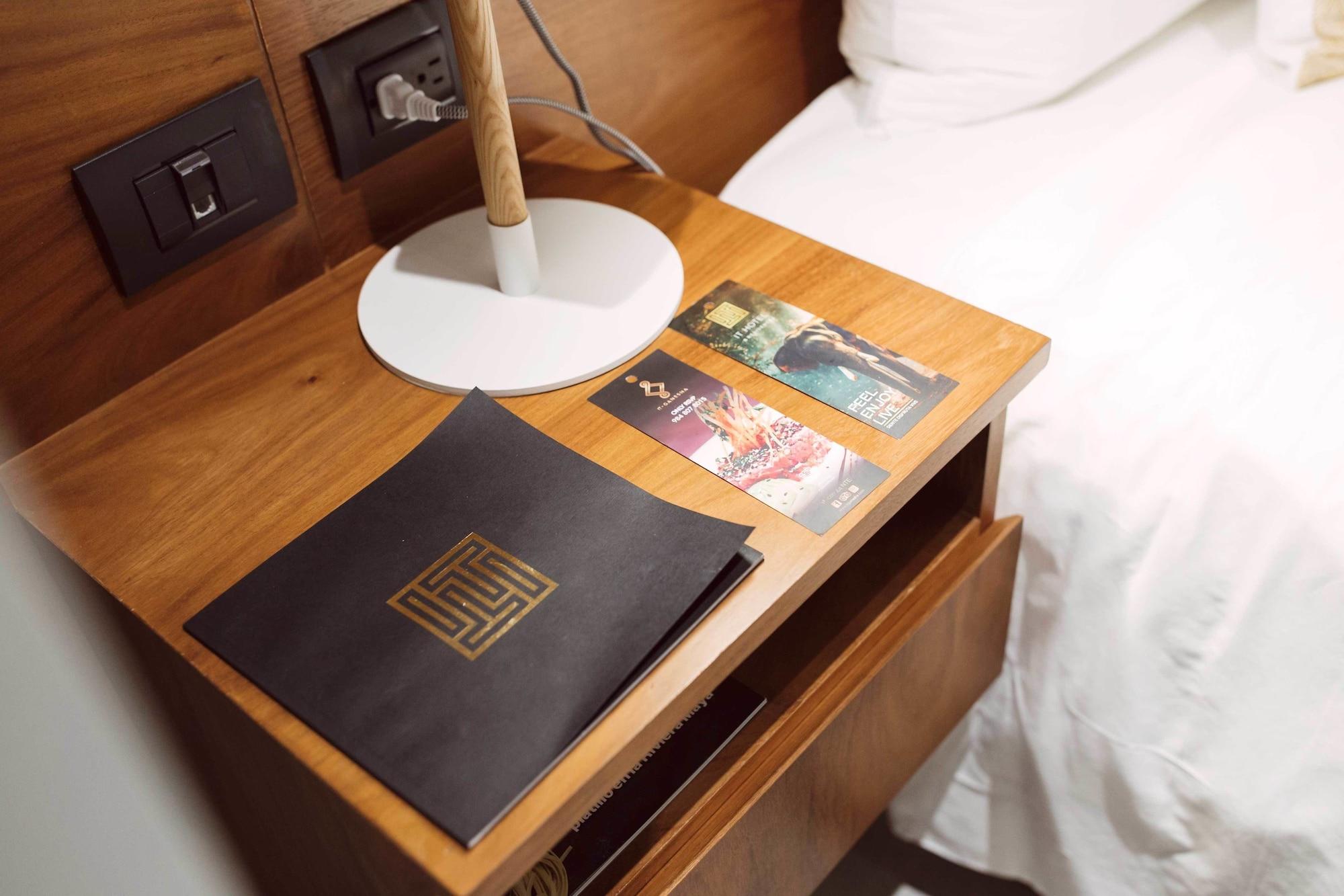 It Boutique And Restaurant Hotel 4*